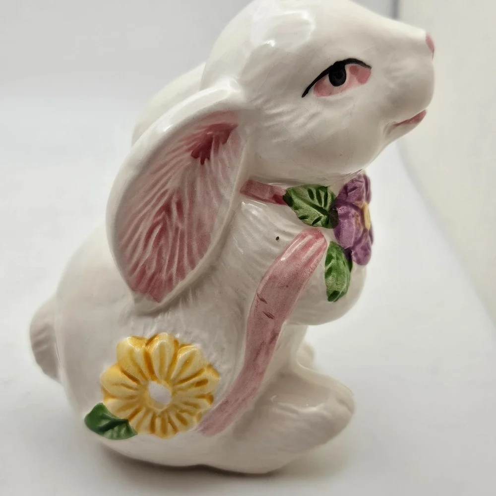 Vintage Ceramic Easter Bunny Rabbit Figurine Set White Floral Decor Pair‎